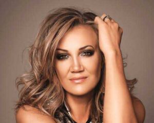 Top 10 Richest Artists In South Africa 1744155557605